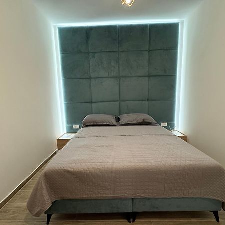 Isla'S Luxurious Seaside Apartments Durrës 外观 照片